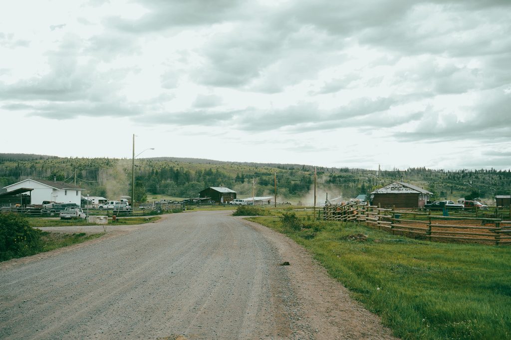 Yuneŝit’in Community