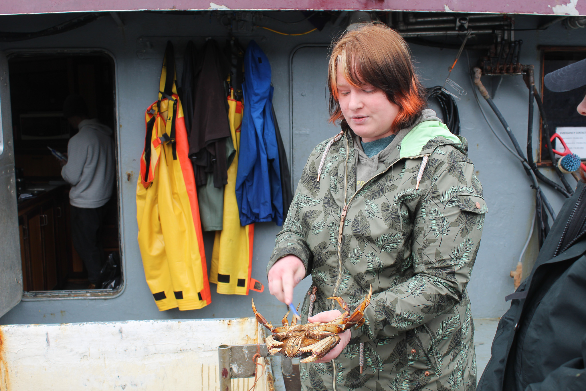 Katy Bond does a softshell crab training session.